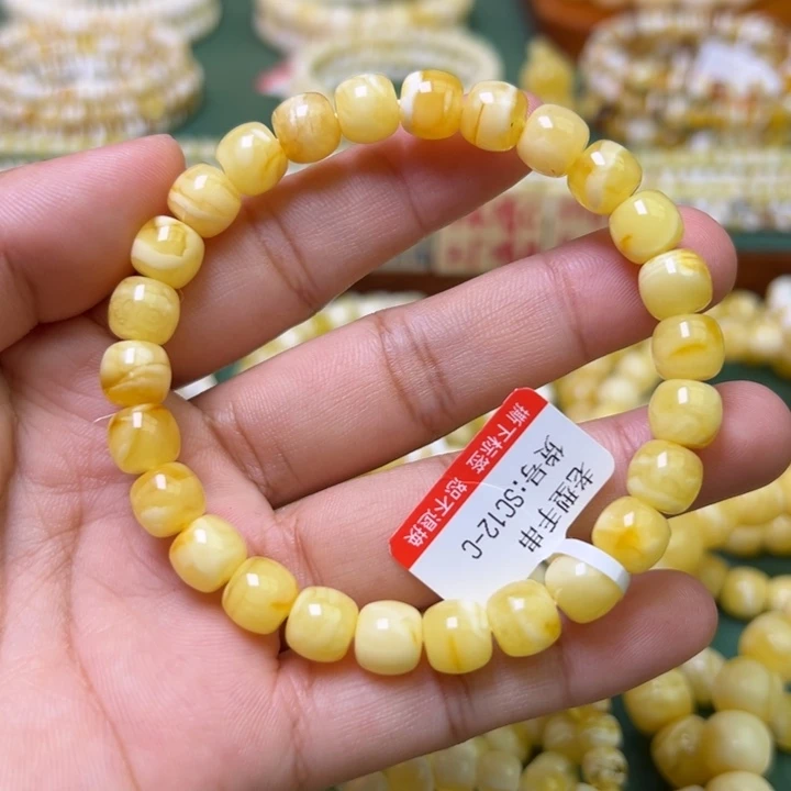 蜜蜡未镶嵌珠宝奇石