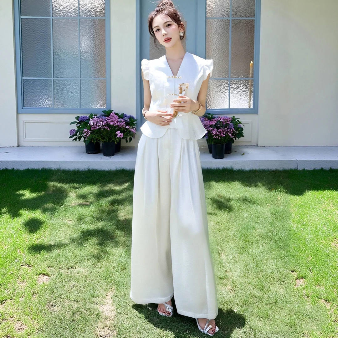 B【两件套】小公主2025夏季新中式时尚短袖T恤设计款裤子套装D2054