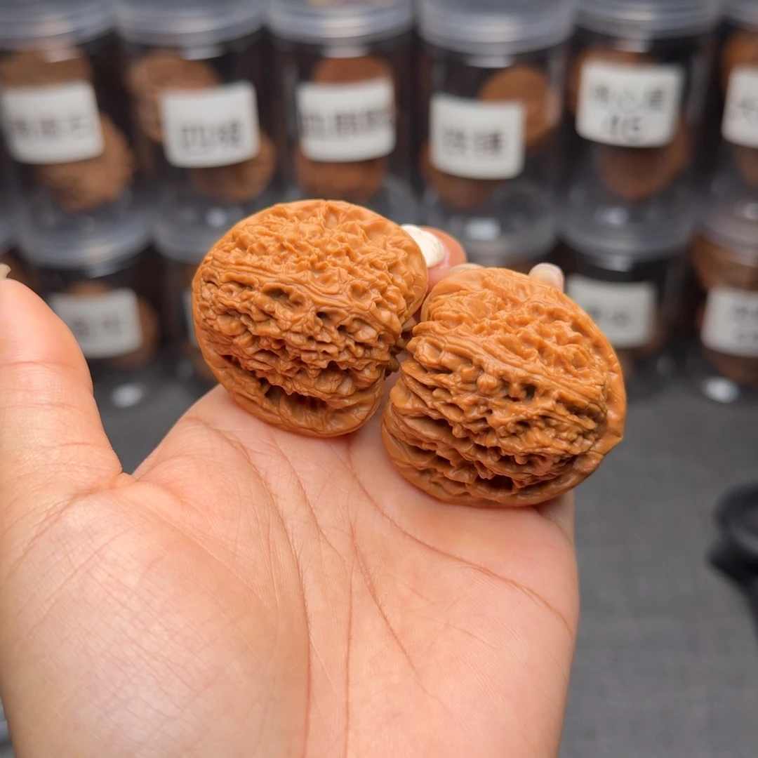 白***桦把件文玩核桃三角南疆