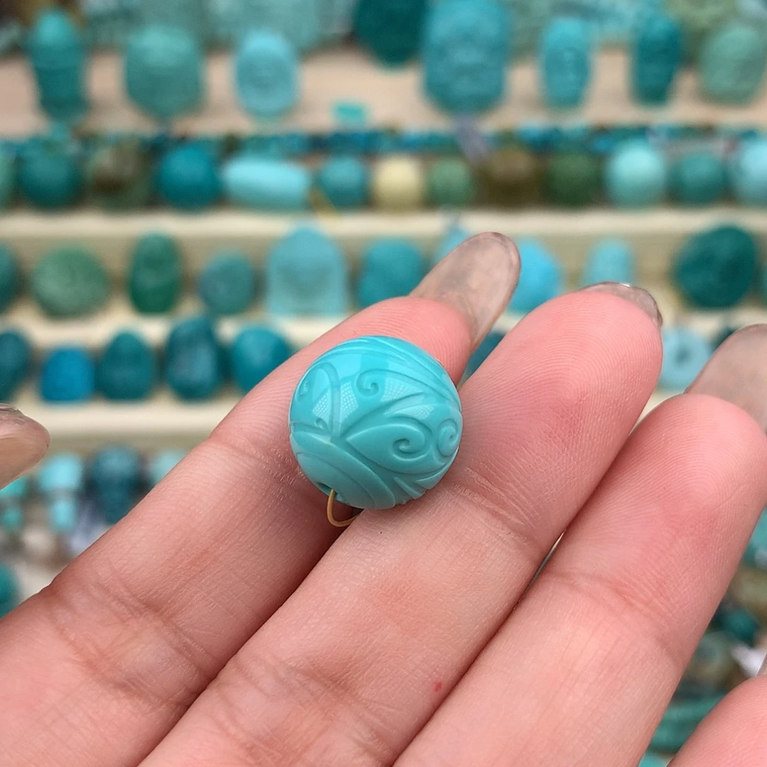 绿松石未镶嵌珠宝奇石