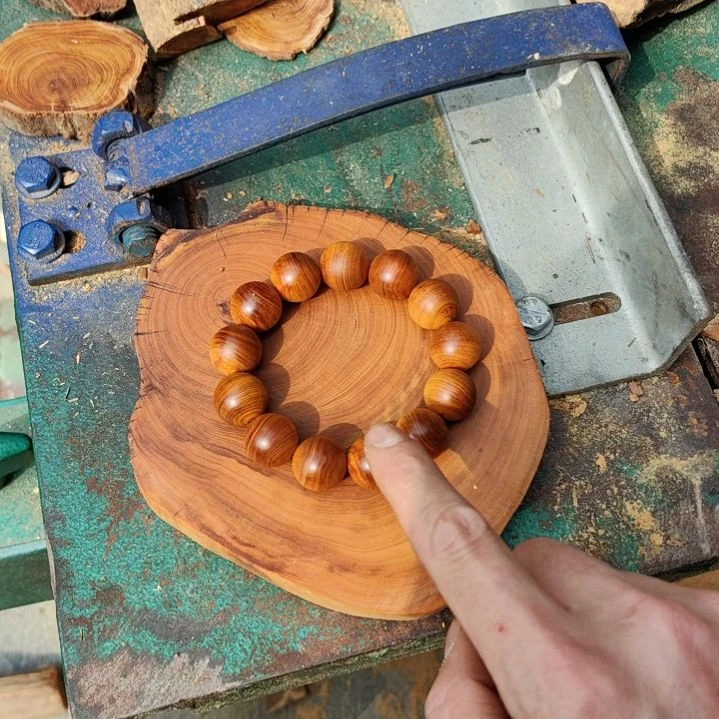 1.8太行崖柏手工艺品玉华