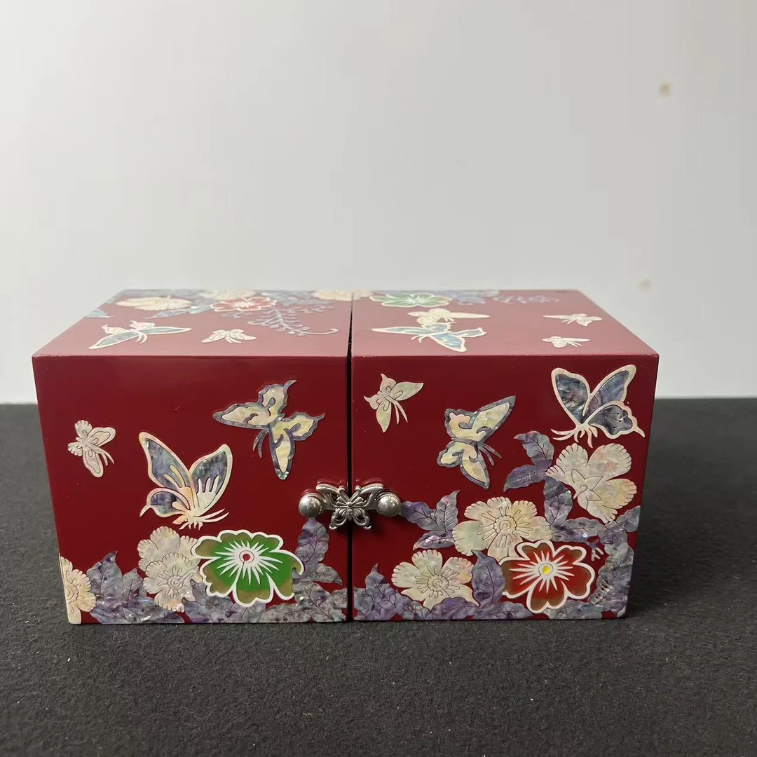 扬州漆器厂丨螺钿对开首饰盒（红蝴蝶） 19*9.5*9.5cm-CJ