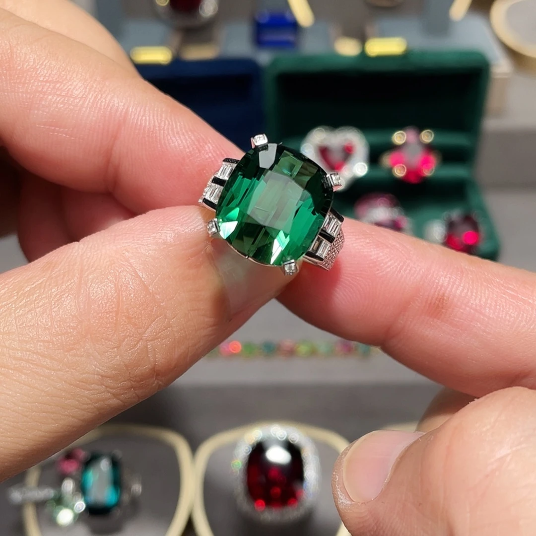 碧玺18K金镶嵌戒指12.75ct