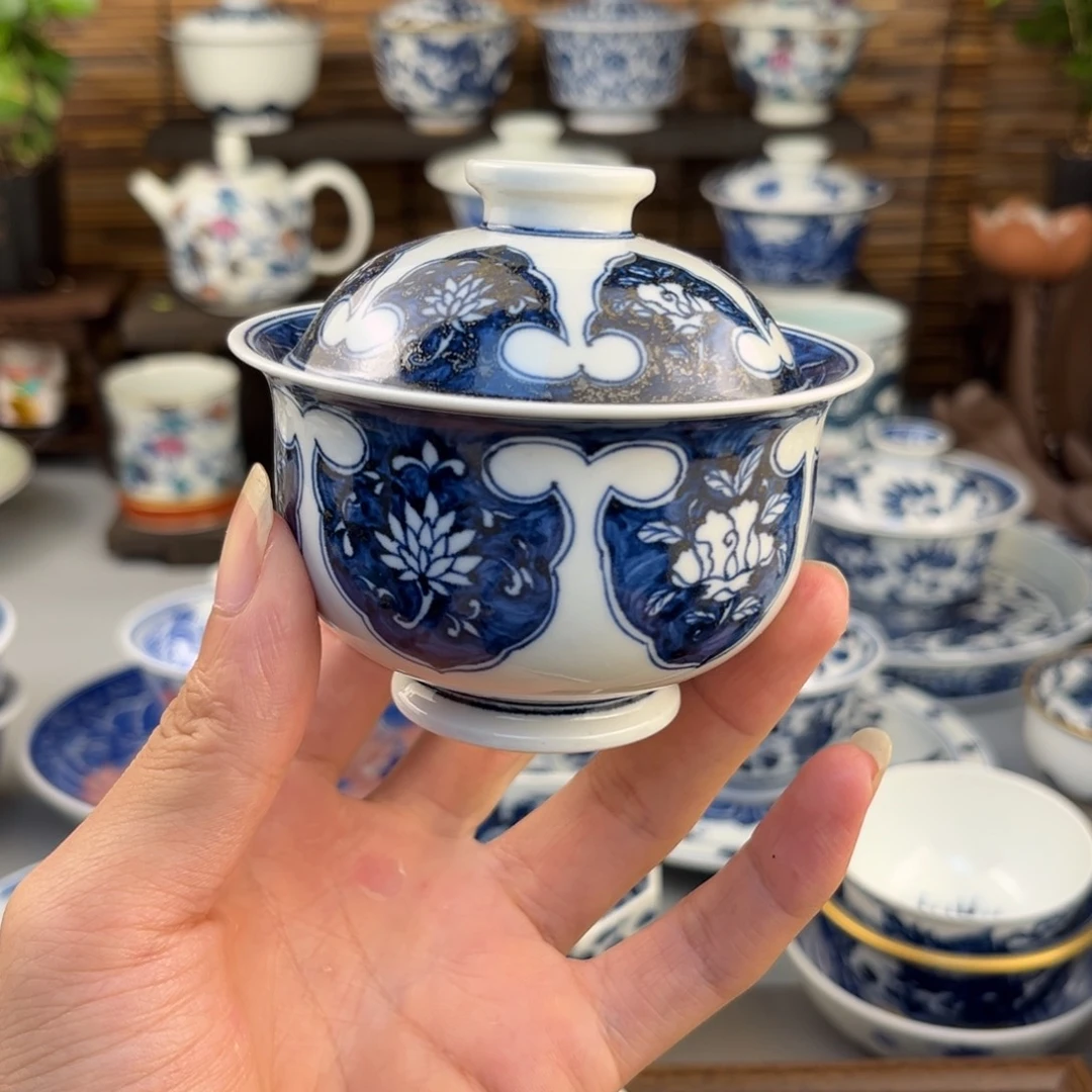 瓷片盖碗哈哈哈哈哈哈