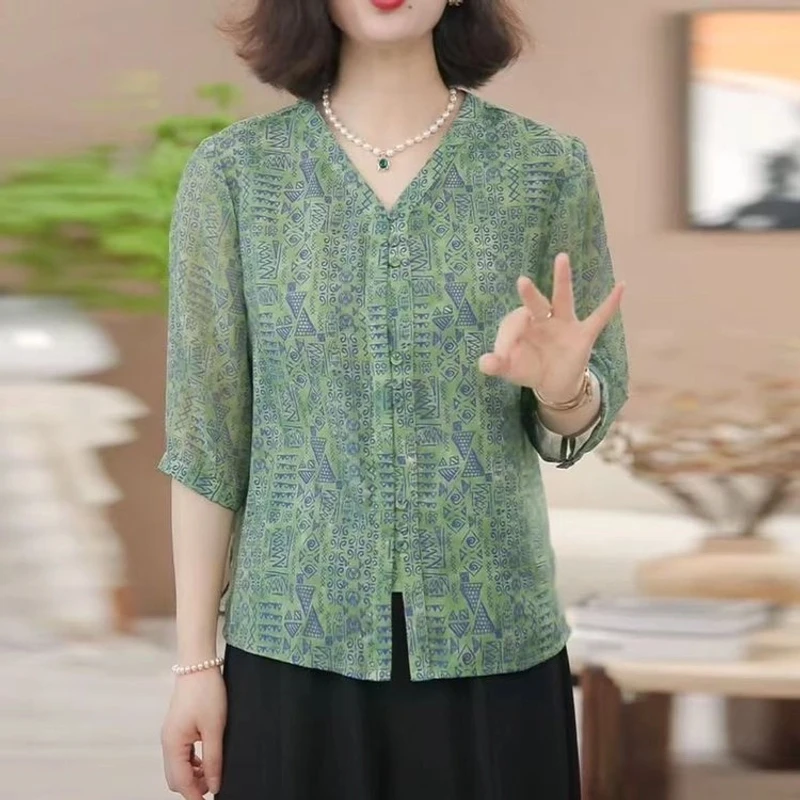 夏季新款七分袖印花衬衫女士中袖衬衣妈妈装宽松大码上衣两件套