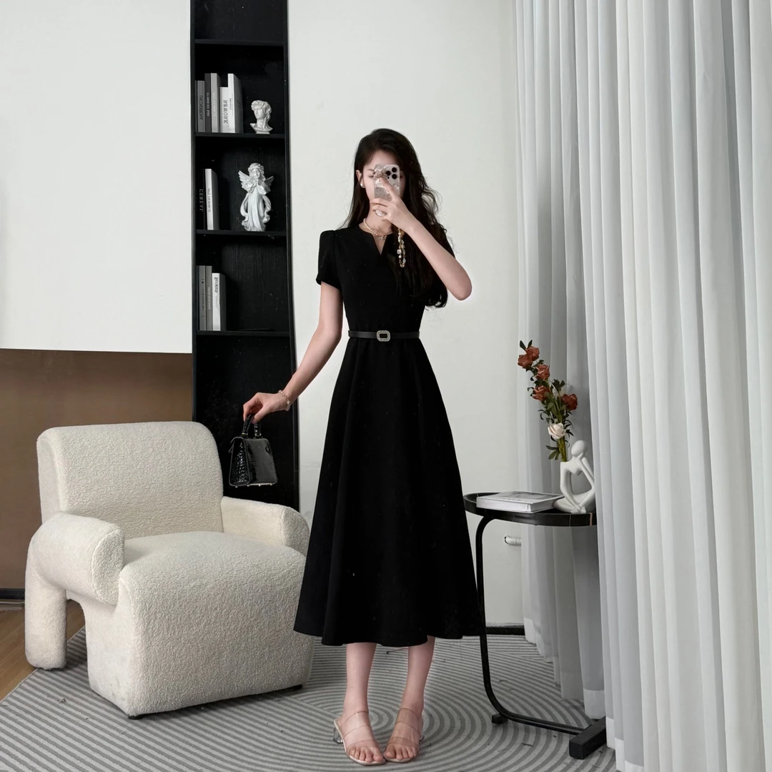 拉夏贝尔【罗马假日】25夏知性气质显瘦黑色赫本风连衣裙 10519 SXJ