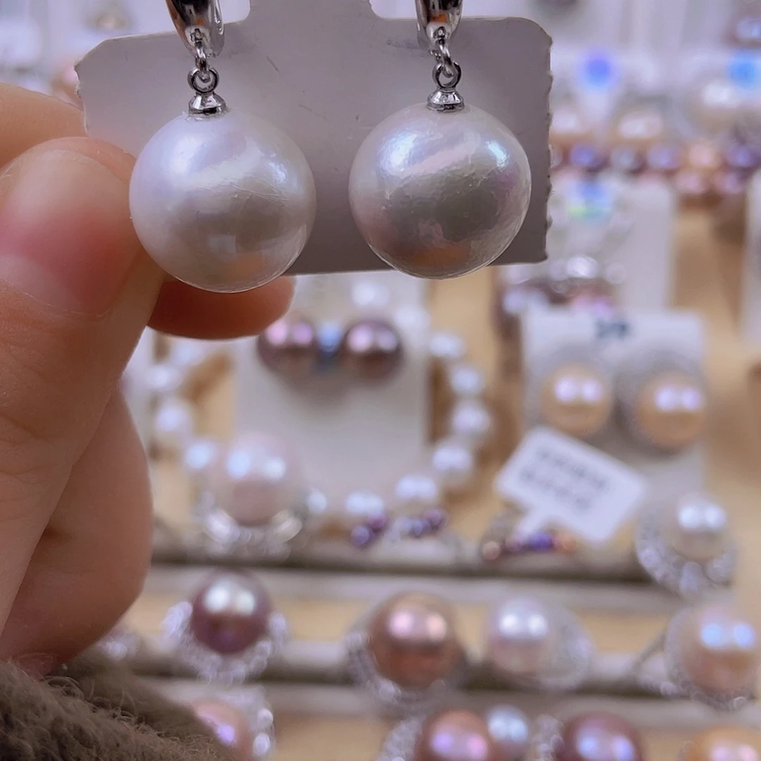 淡水珍珠耳饰未镶嵌