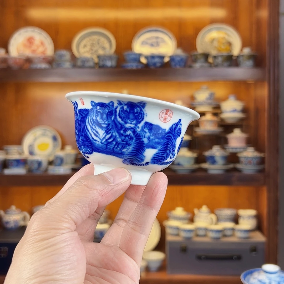 尼姑山坊，虎虎生威压手杯