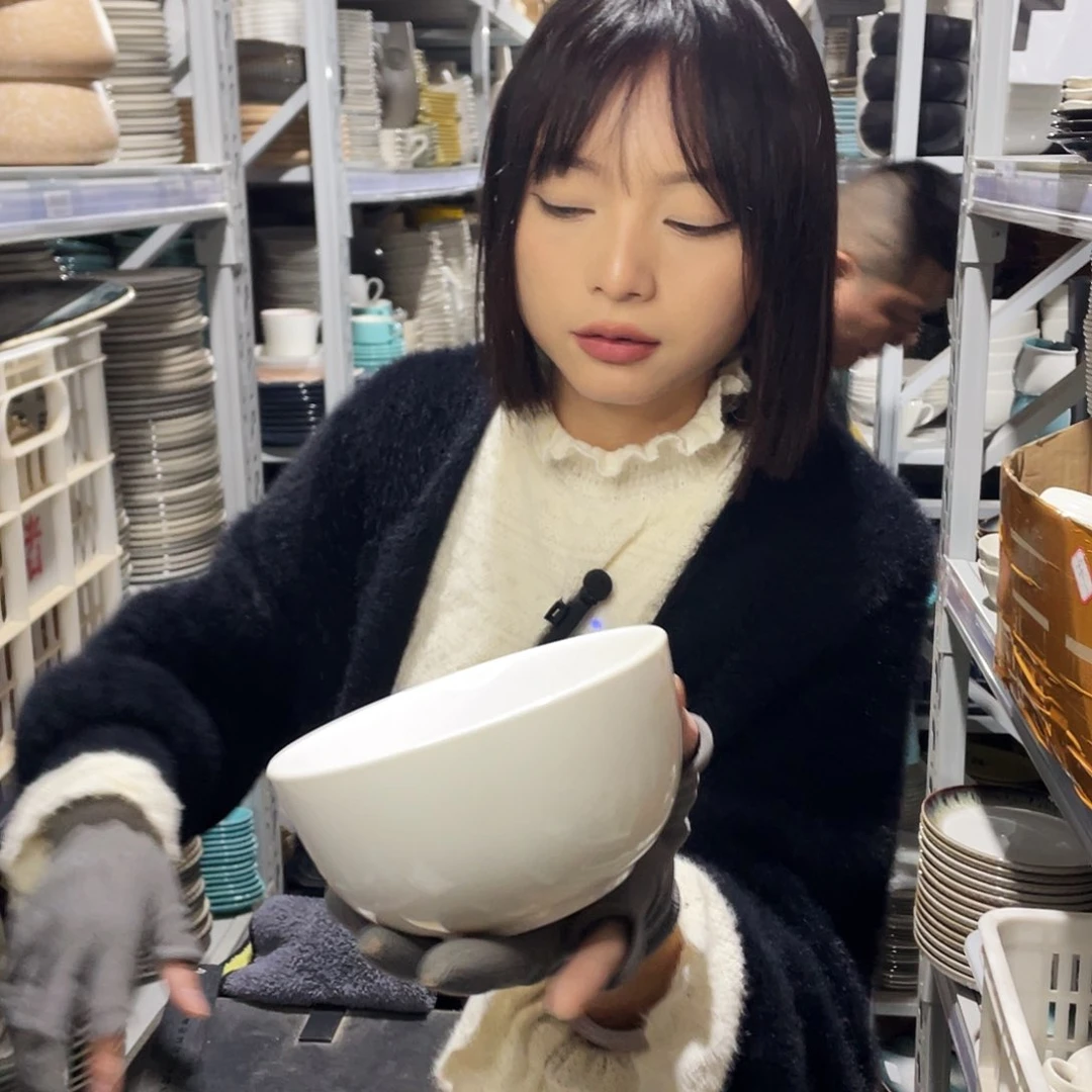 杯0942。          4个