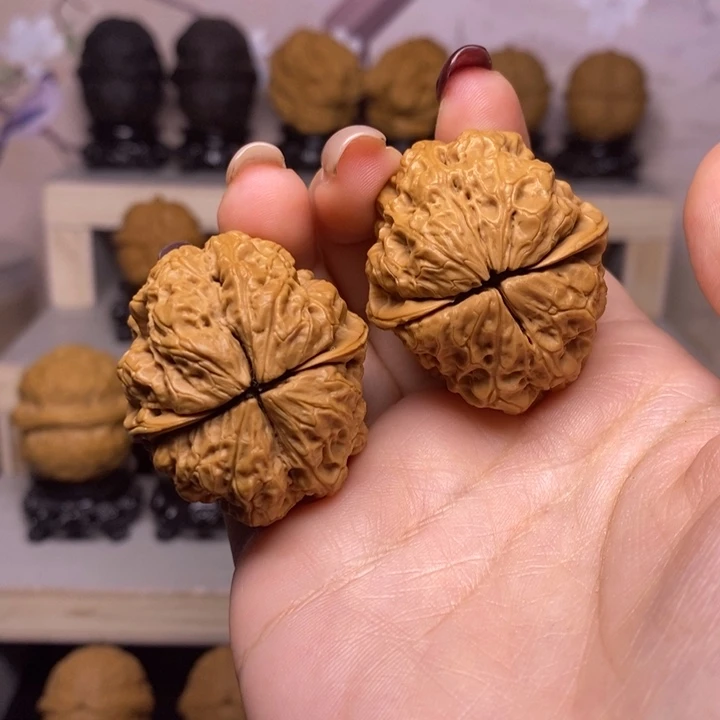 文玩核桃把件瑾*.100Y—九龙疙瘩包