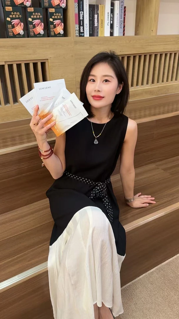 Miss Huo 虾青素传明酸灯泡肌焕亮面膜 933925