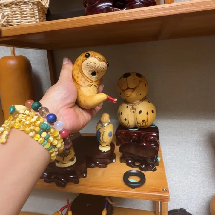 *****精品店等多项经营管理工作
