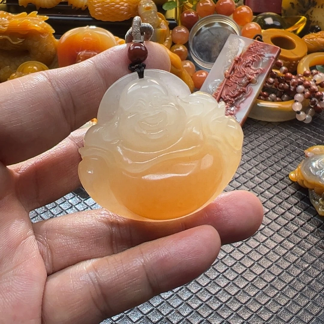 石英质玉未镶嵌颈饰