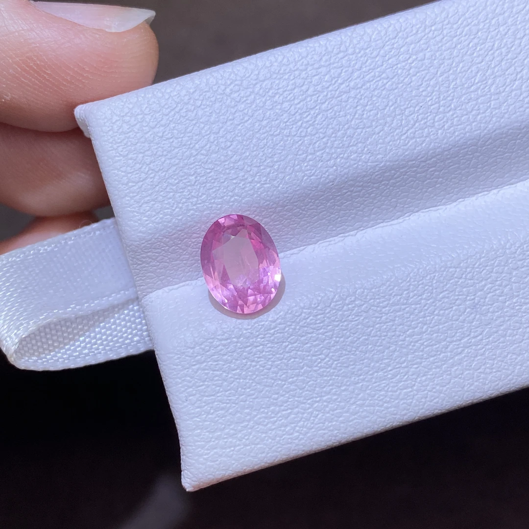 25A028 马亨盖尖晶宝石 2.10克拉