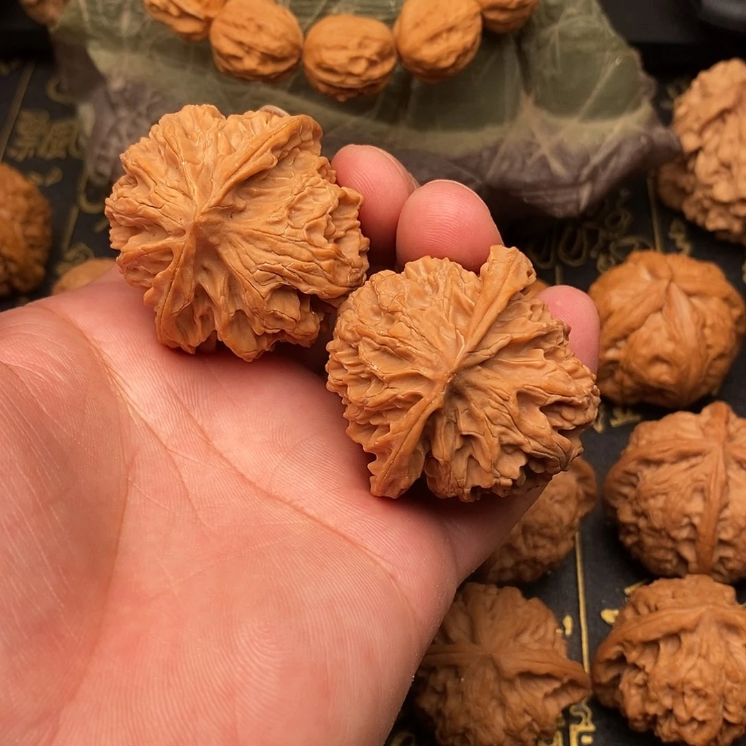 把件文玩核桃苹果园狮子头