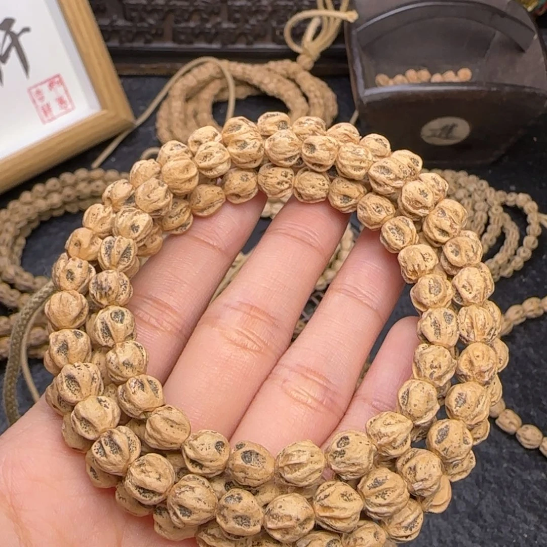 柏香籽/百香籽吊坠～