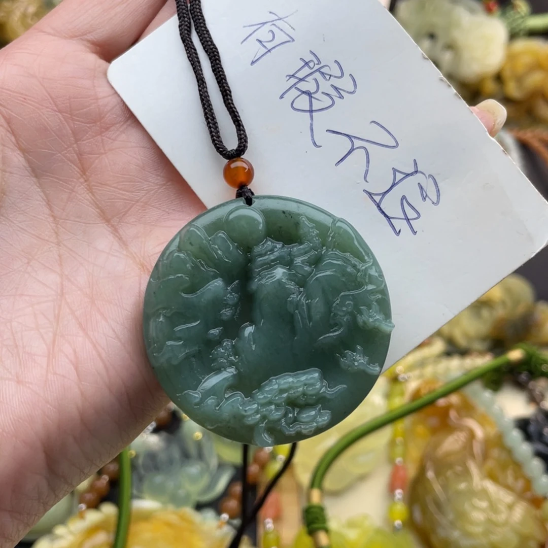 蛇纹石玉颈饰未镶嵌