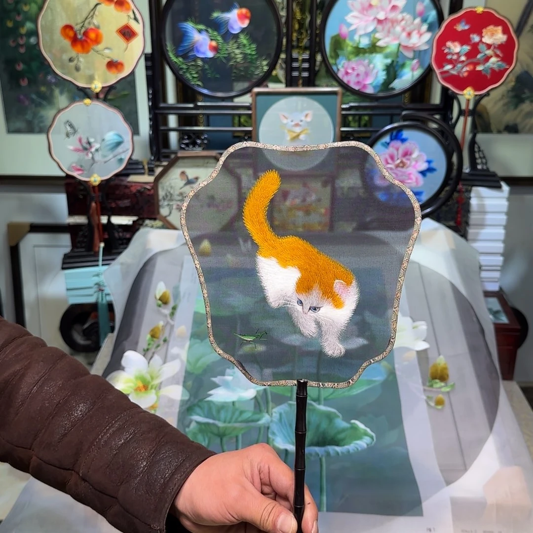 刺绣刺绣工艺精湛异色
