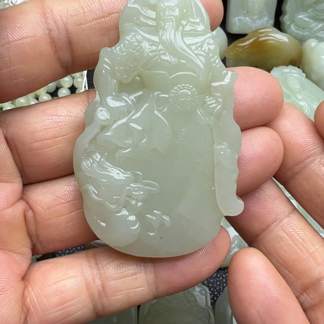 和田玉（糖玉）未镶嵌吊坠(不含链)