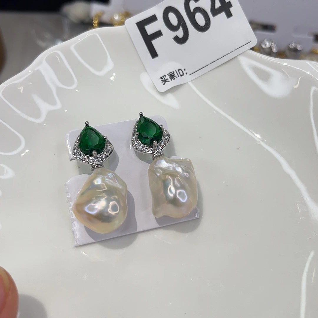 合金淡水珍珠耳饰