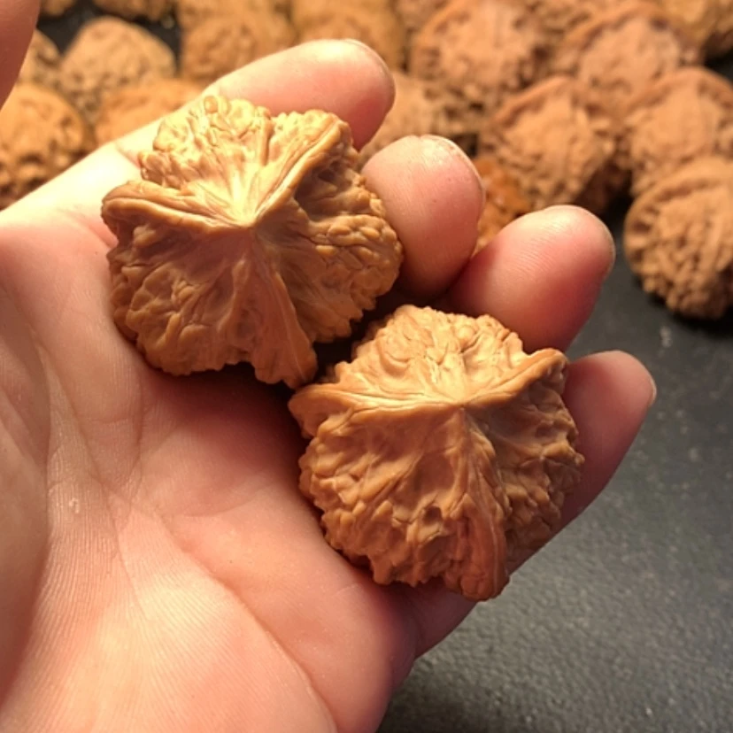 【闪购商品】把件文玩核桃爱***龄三棱