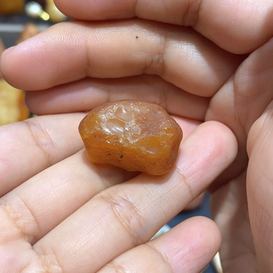 定制琥珀i*i蜜蜡原石