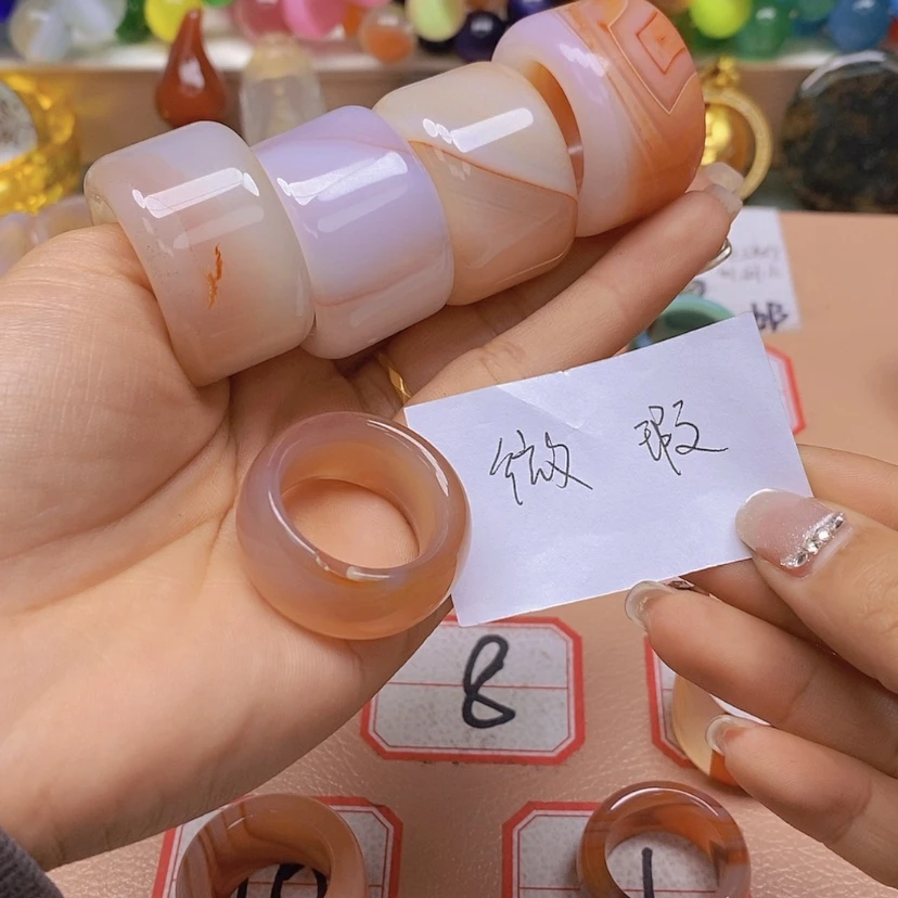 【闪购商品】玛瑙/玉髓颈饰未镶嵌烽****吻