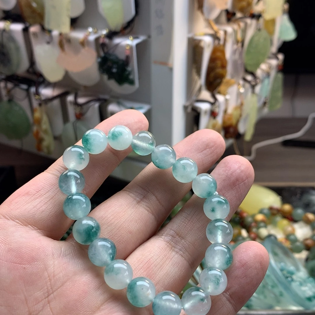 【闪购商品】蛇纹石玉未镶嵌颈饰