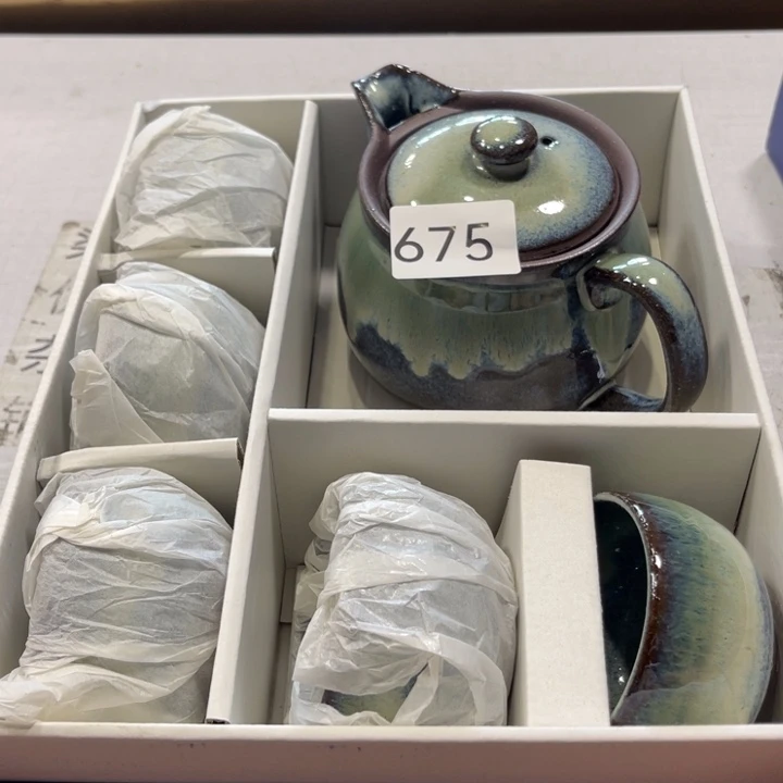 盖碗瓷器制作工艺精湛