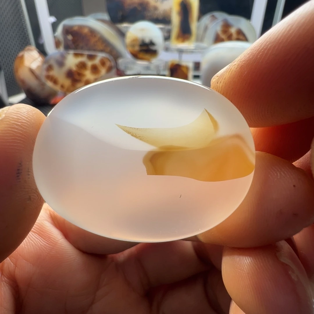 未镶嵌玛瑙/玉髓珠宝奇石