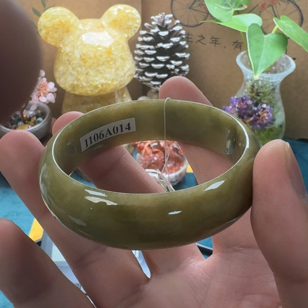 翡翠未镶嵌手镯翡翠手镯