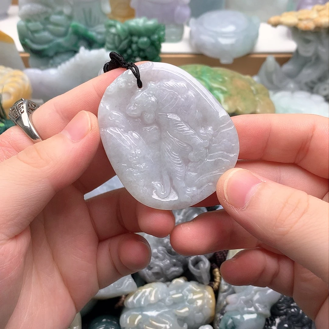 吊坠(不含链)未镶嵌翡翠