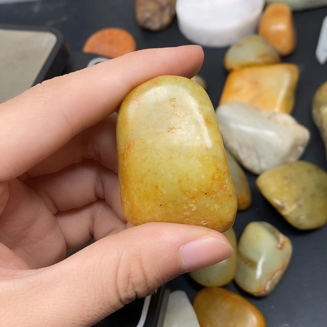 和田玉（糖玉）未镶嵌挂件