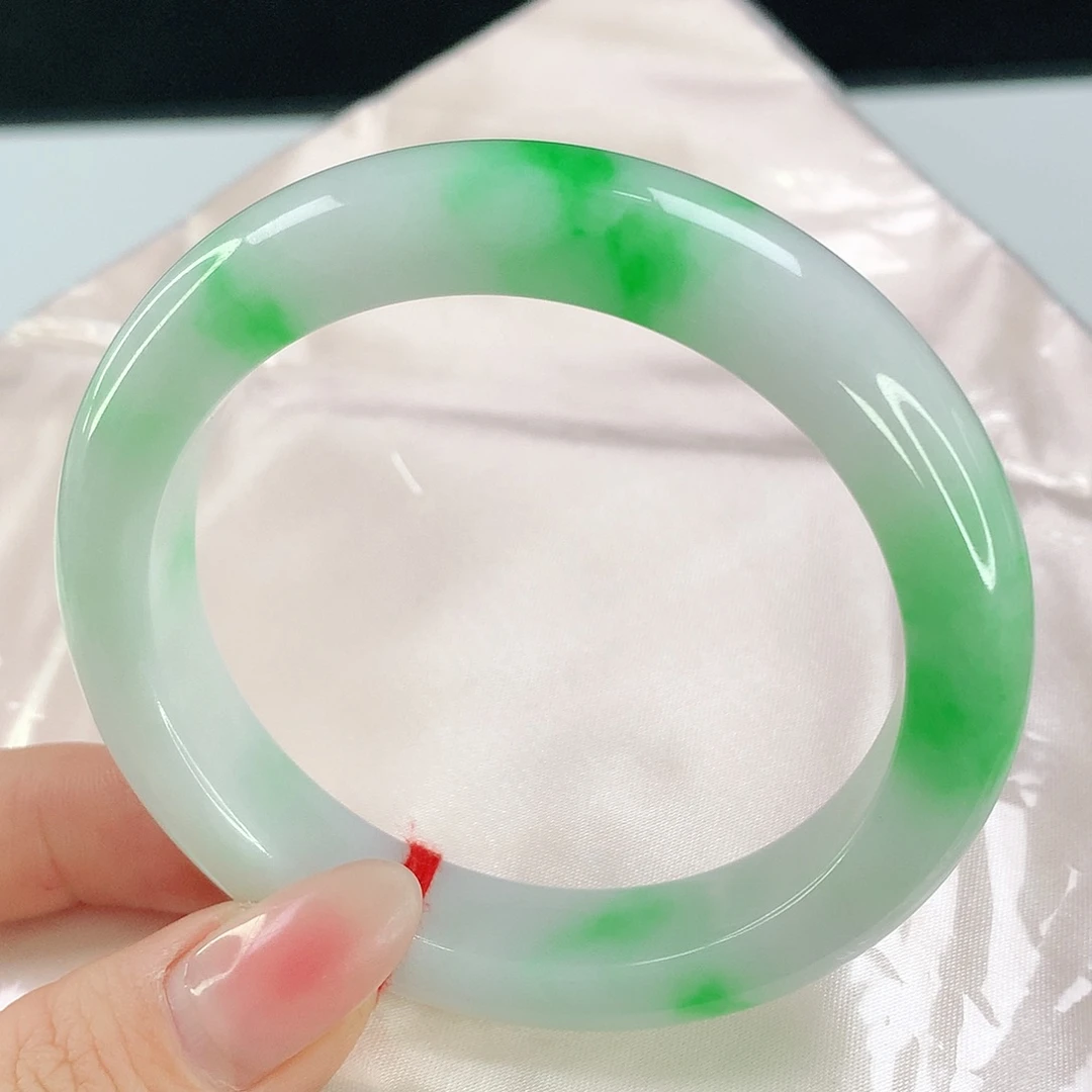 未镶嵌手镯翡翠693