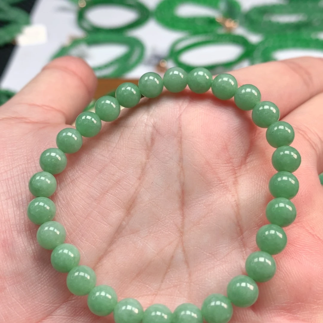 翡翠手链未镶嵌翡翠