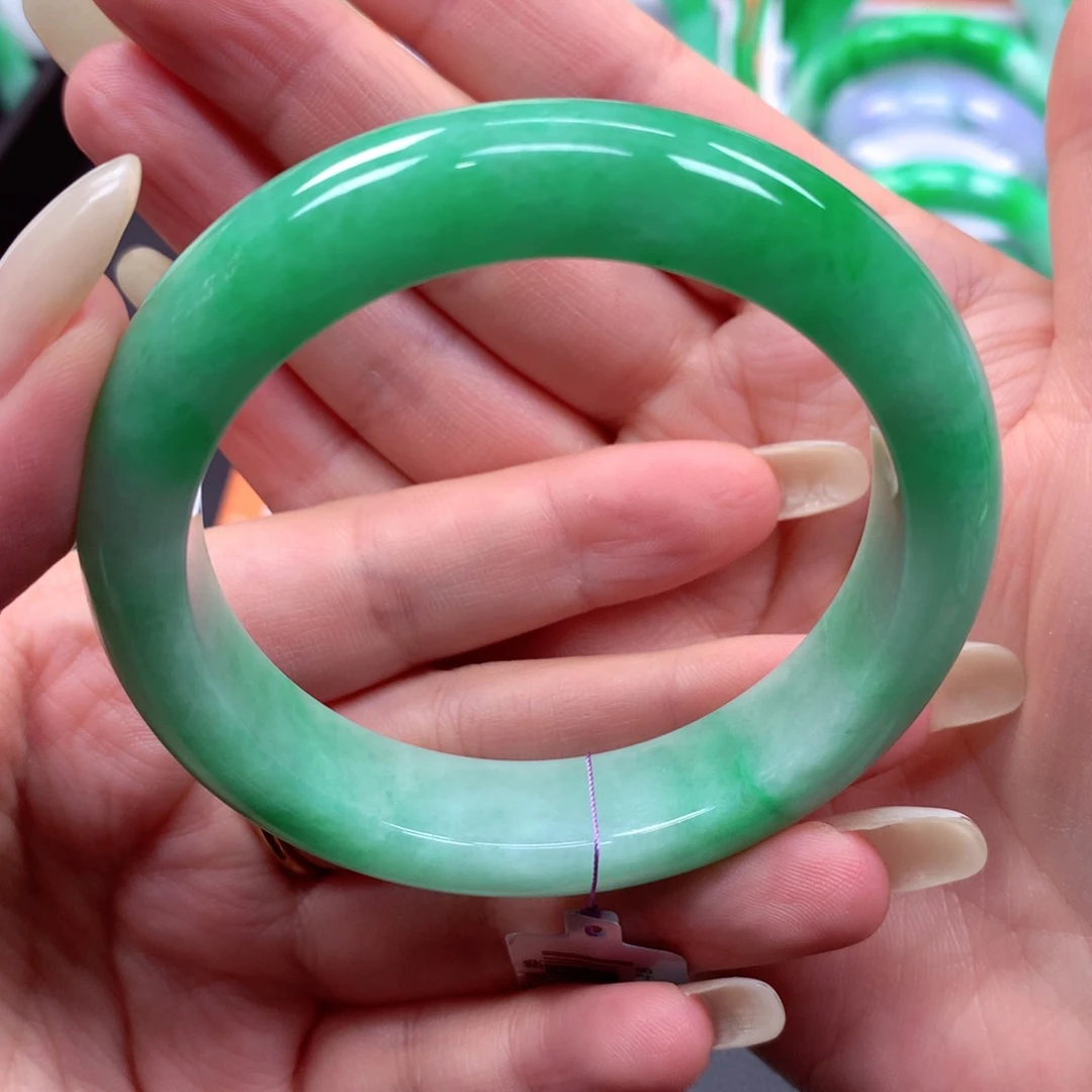 未镶嵌手镯翡翠翡翠