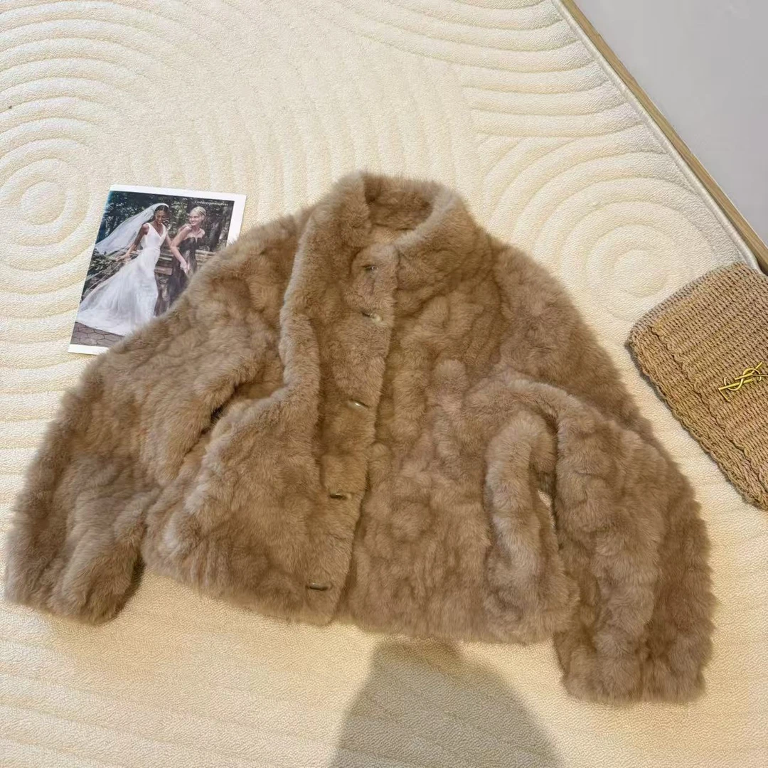 Barbie Siyu【藏不住】6653冬季时尚单排扣立领毛毛外套短款百搭