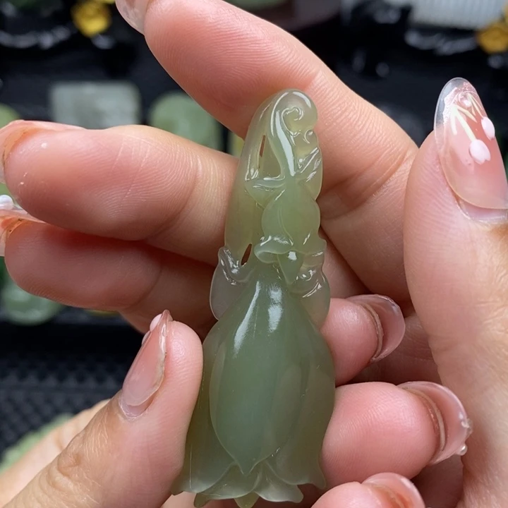 和田玉未镶嵌颈饰7