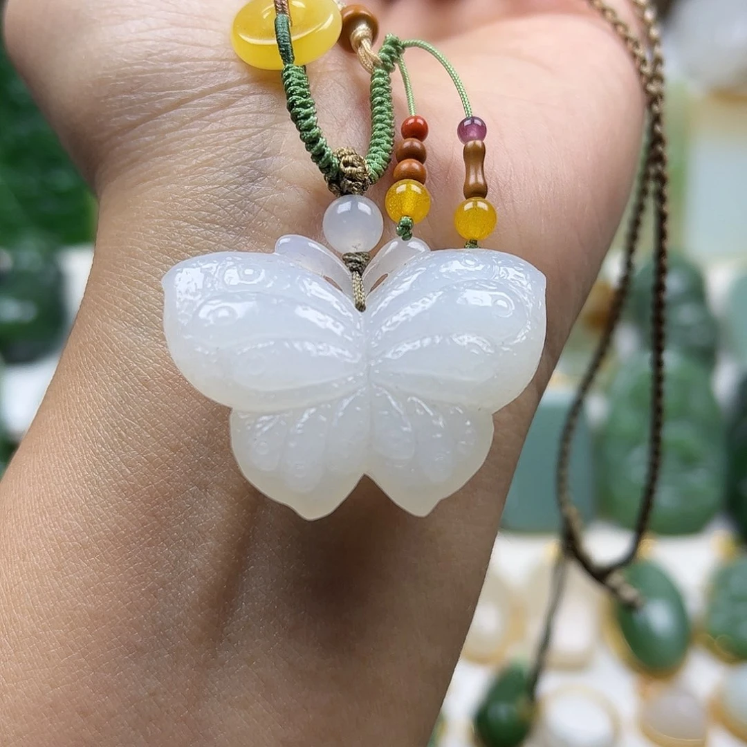 和田玉吊坠未镶嵌