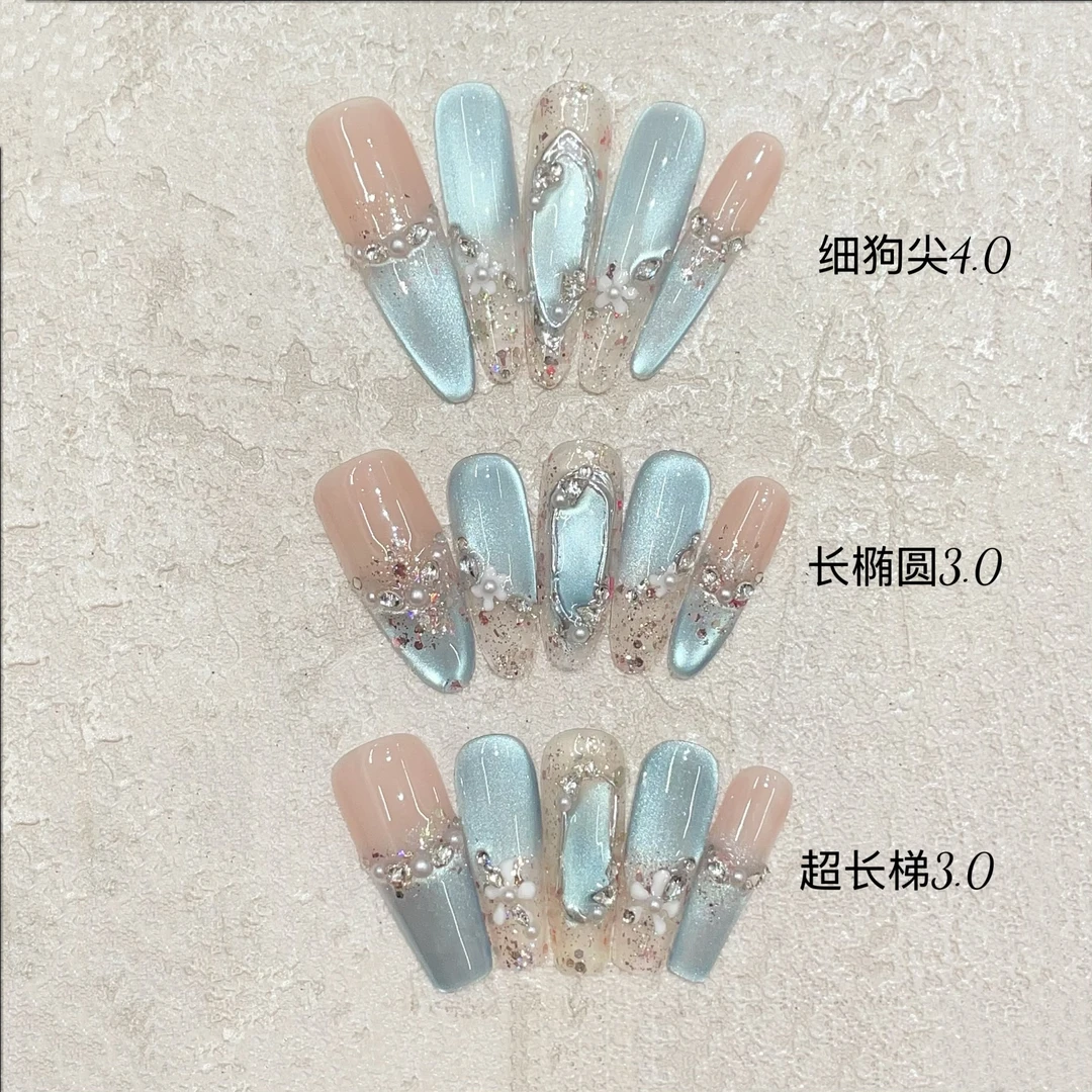 夏日清新纯欲美甲高级感清透蓝猫眼搭配手绘小花纯手工穿戴甲甲片