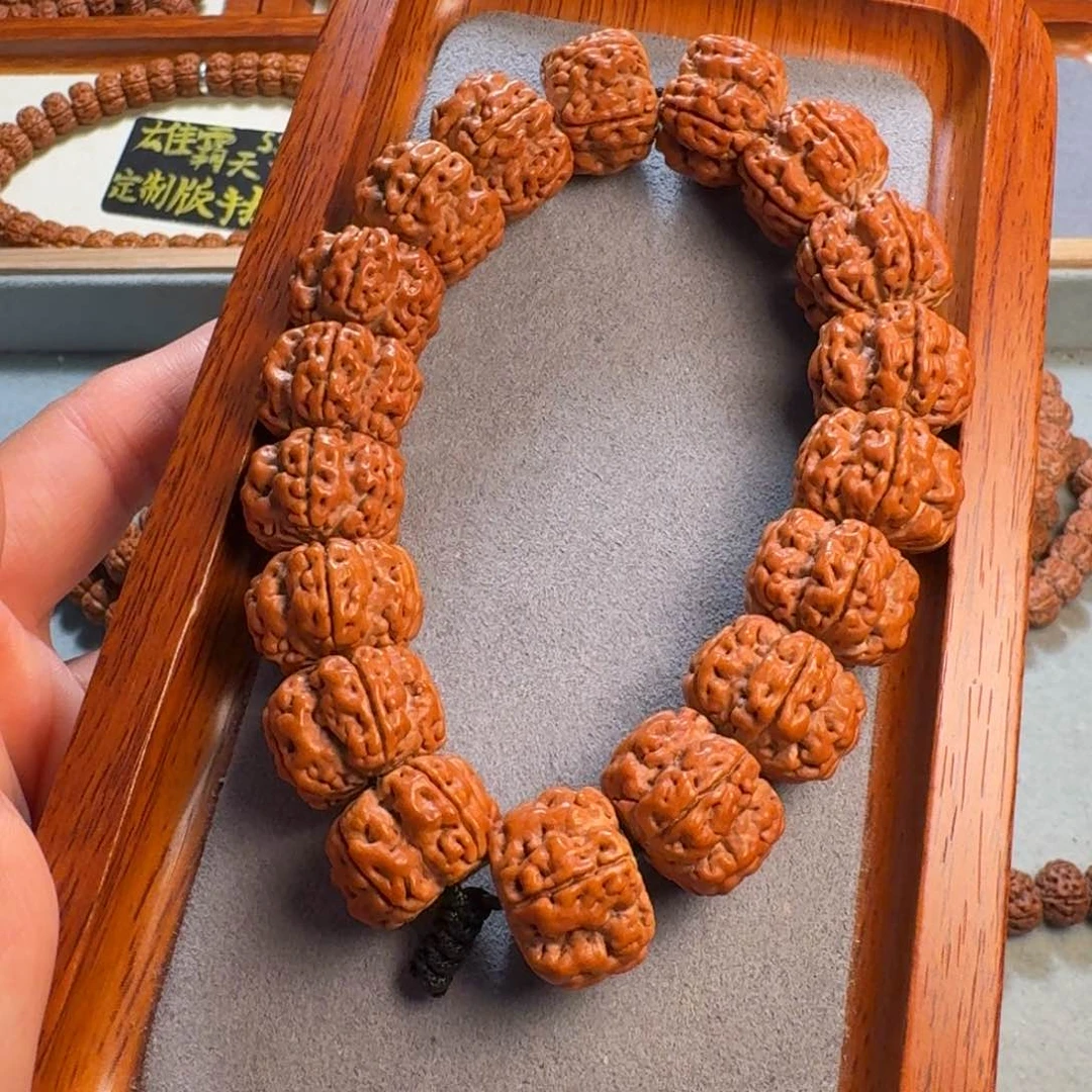 金刚菩提手串帝王龙方墩梅花19+