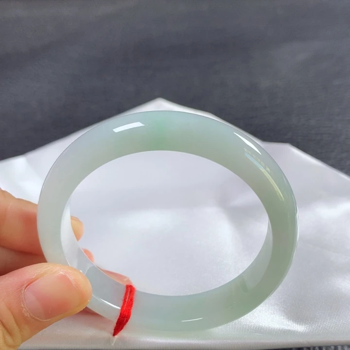 翡翠未镶嵌手镯52➕