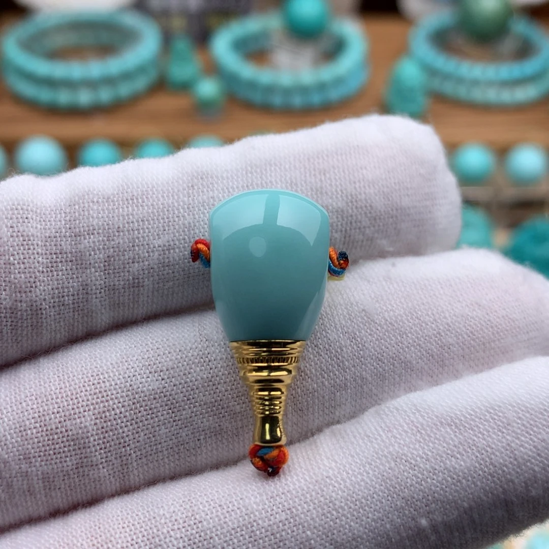 绿松石18K金镶嵌珠宝奇石