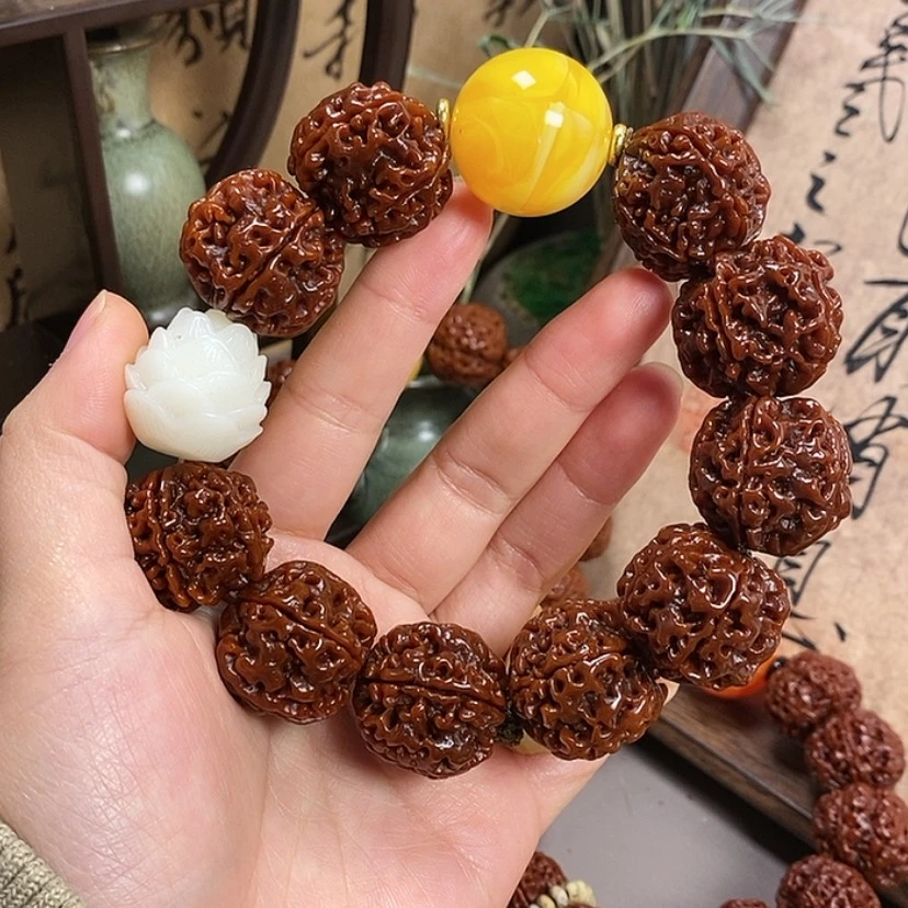 【闪购商品】金刚菩提吊坠523 24。    蜜莲