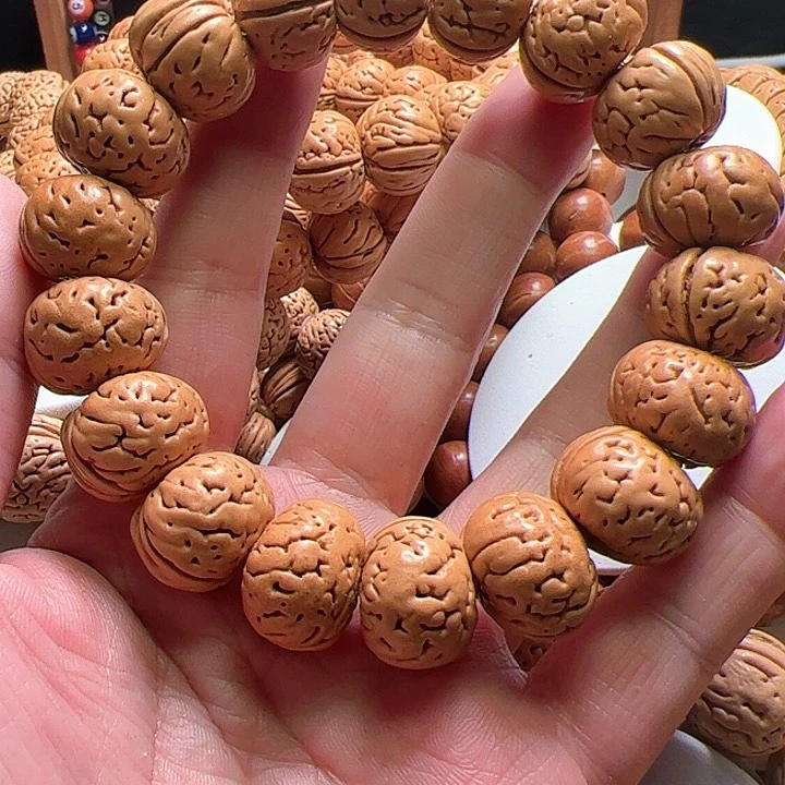 桃核手串树王纽扣手串18尺