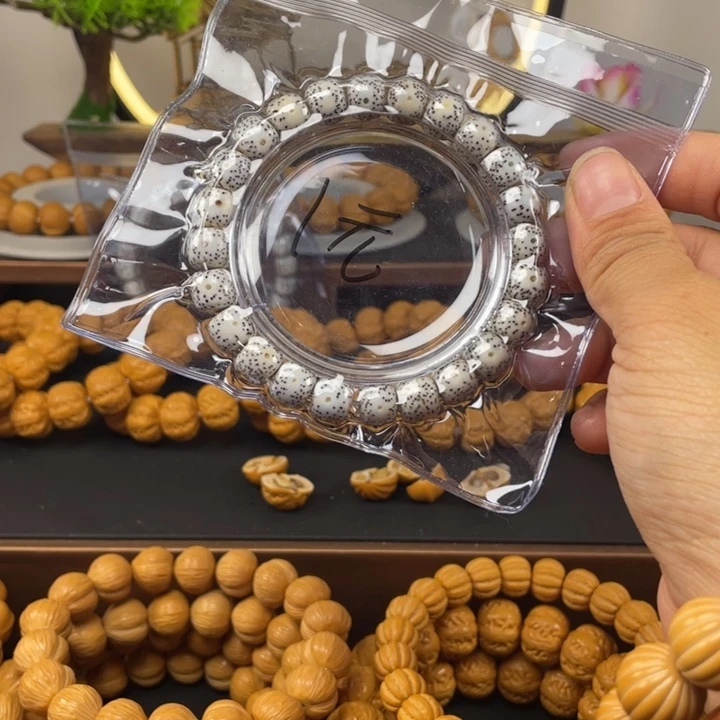 猴头核桃手串猴头核桃