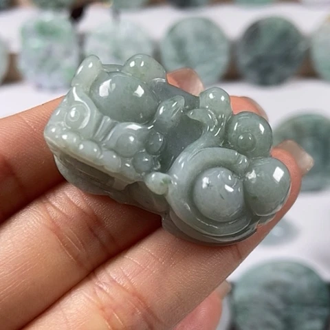 翡翠颈饰未镶嵌貔貅福利