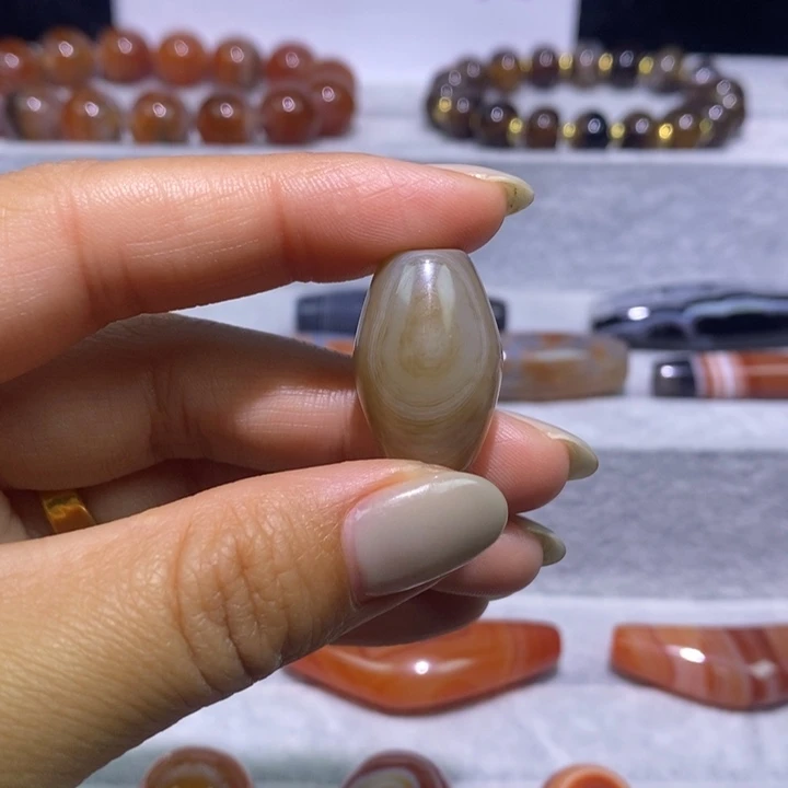 玛瑙/玉髓未镶嵌颈饰