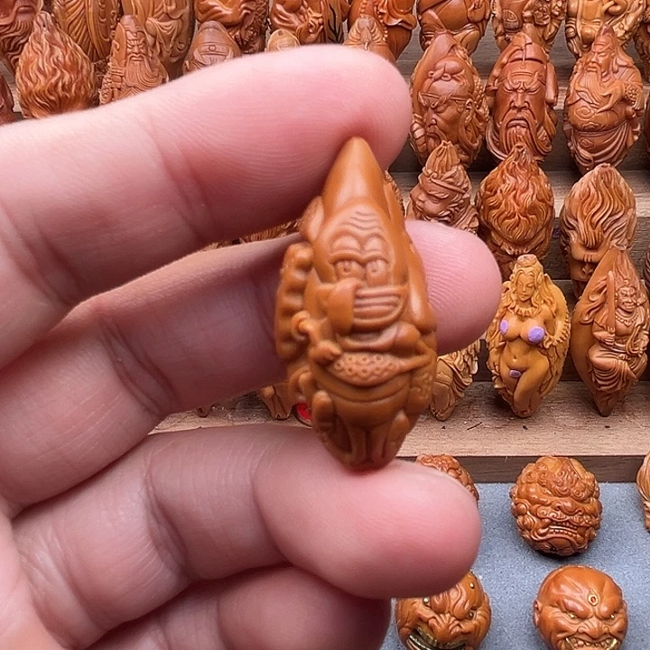 猴头核桃吊坠17尺寸的