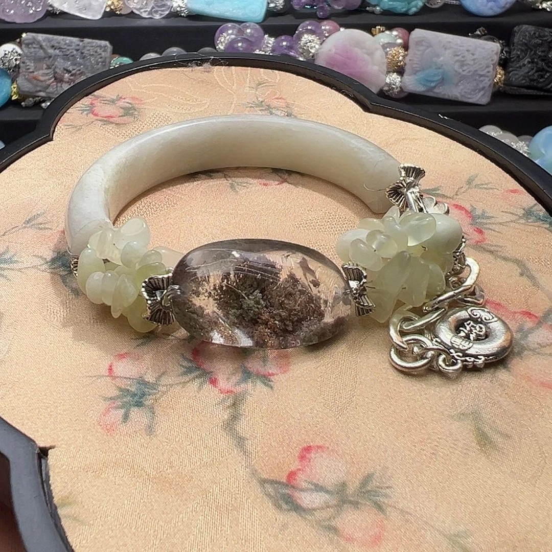 未镶嵌水晶手链水晶手链